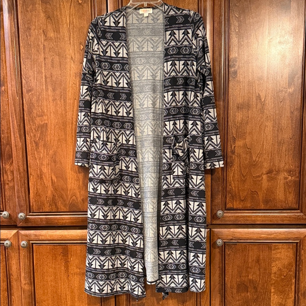 LuLaRoe Sarah Black and Gray Patterned Cardigan